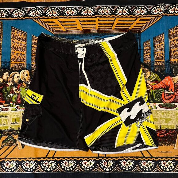 Billabong Andy Irons Rising Sun Board Short Black Yellow Surfwear Y2k sz 38 surf - Picture 1 of 7